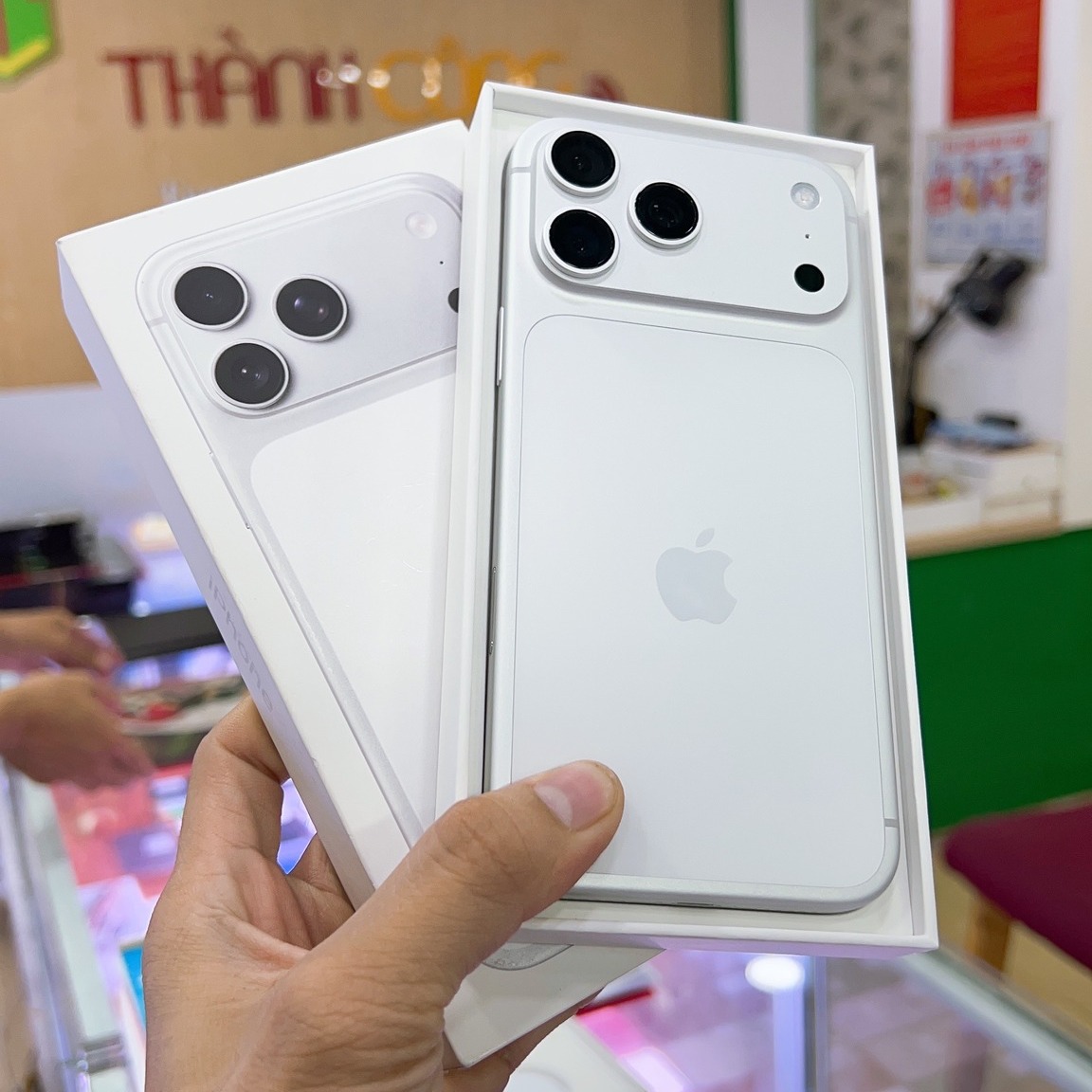 iPhone 17 tại Tân Bình